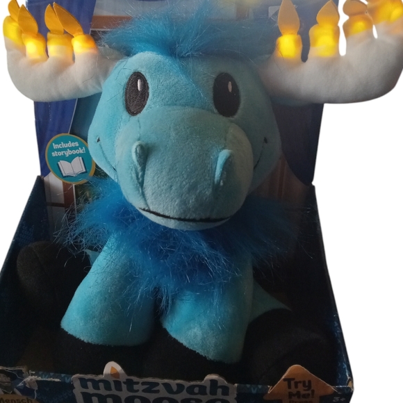 Mitzvah Moose Plush lights up with book - Picture 2 of 3